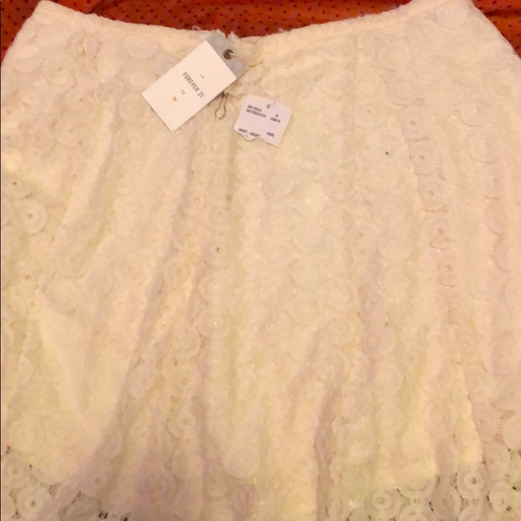 Skirt - Picture 2 of 4